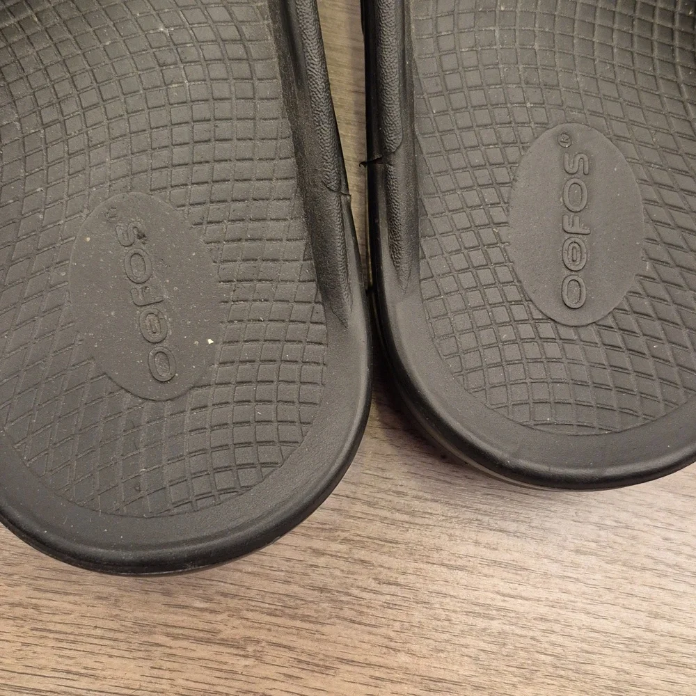 OOFOS Ooahh‎ Recovery Black Rubber Mens Sz 10 Slip On Sandals Shoes Unisex